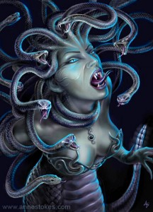 Medusa. Kijk haar niet aan, het zal je berouwen.