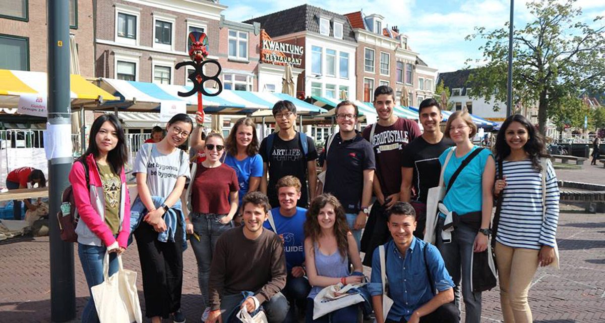 Leiden door de ogen van dertien ducklings