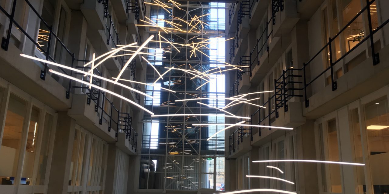 Vijf ‘verborgen’ plekken in Leiden waar je gratis van kunst kunt genieten!